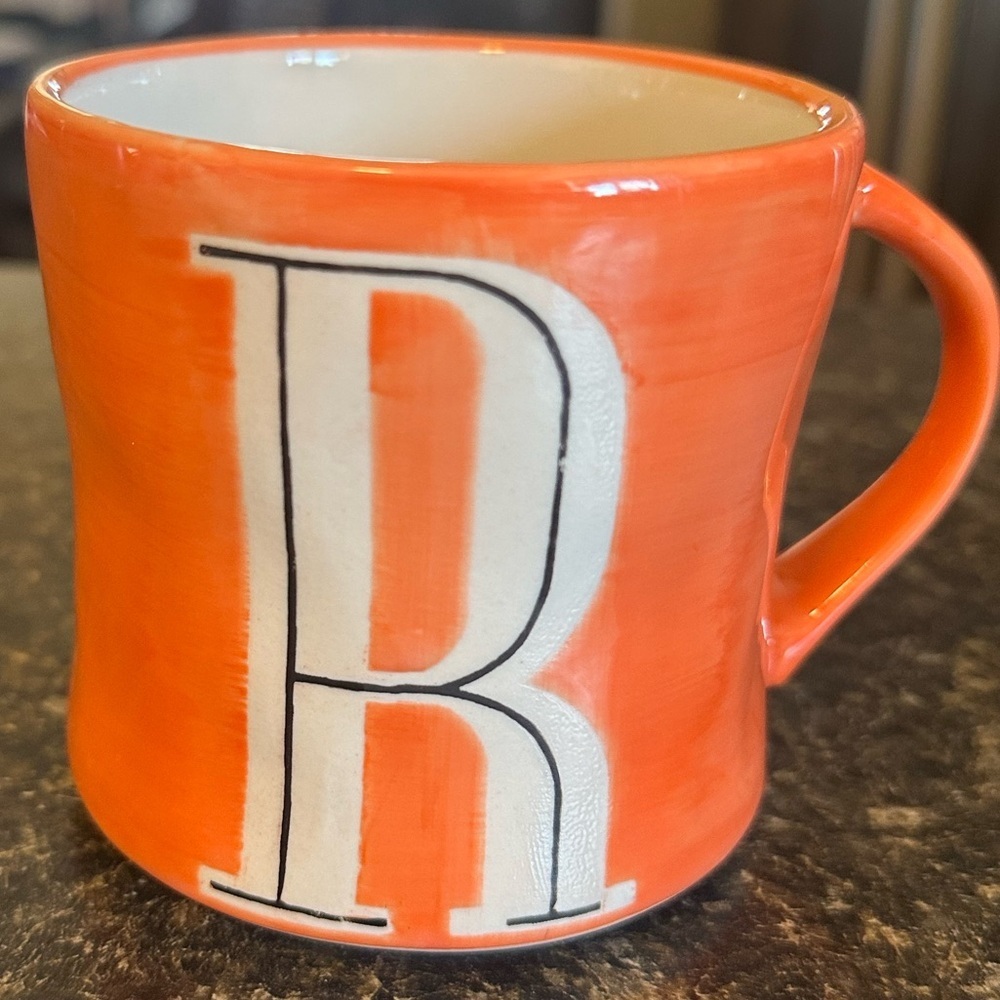 Anthropologie hand painted ‘R’ mug approx 12 oz as new condition